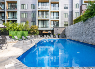 image of Liberty Square Apartment pool
